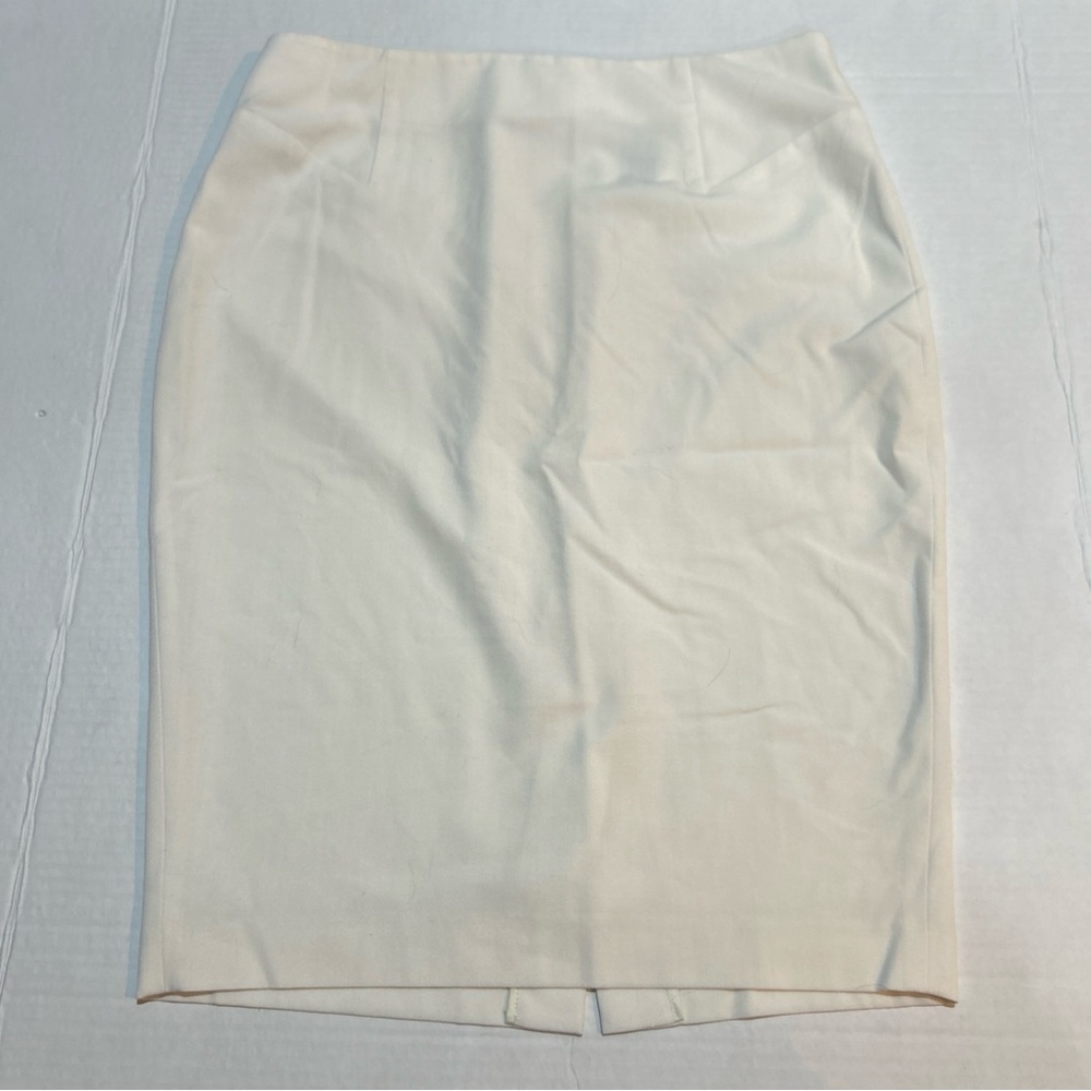 Victoria's Secret Light White Cream Pencil Skirt Size 6‎ From 2013